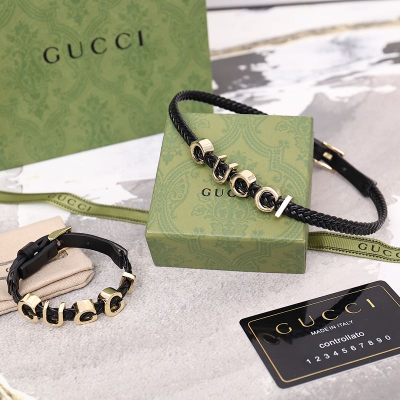 G*u*i bracelets